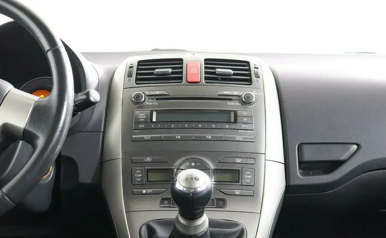 Toyota Auris I