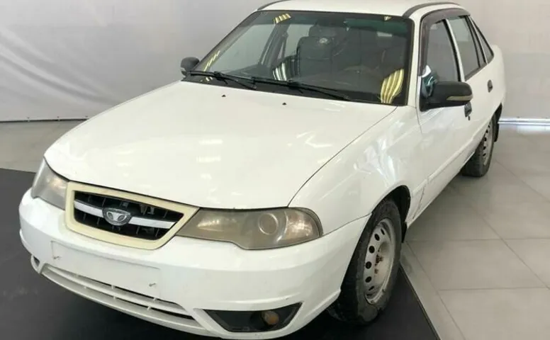 Daewoo NEXIA 1.5 MT (80 л.с.)