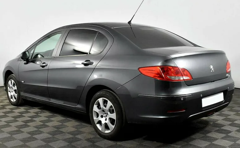 Peugeot 408
