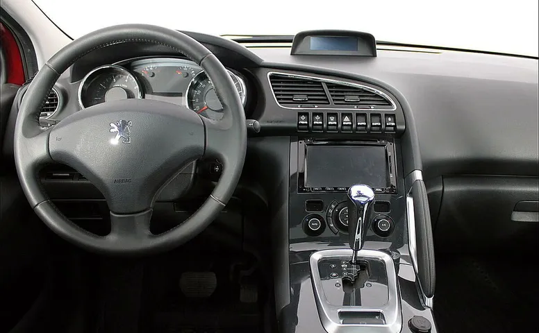 Peugeot 3008 I