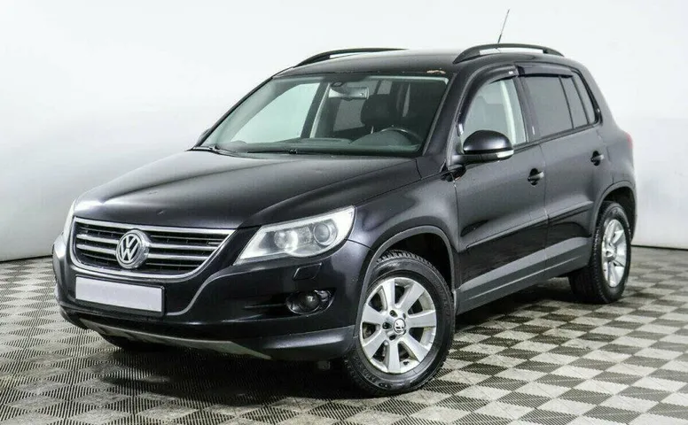 Volkswagen Tiguan 2.0 Автомат