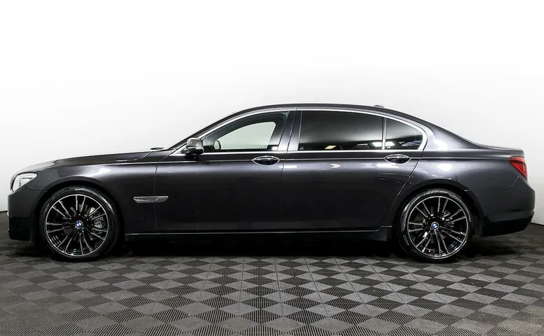 BMW 7 серия