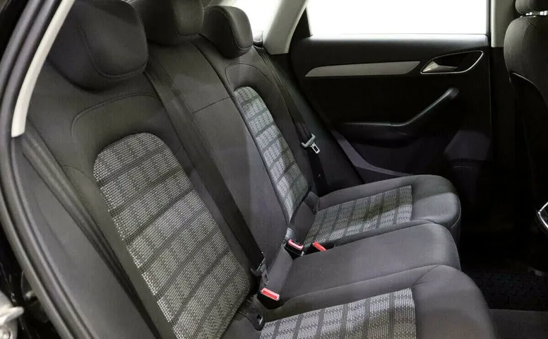 Audi Q3 I (8U)