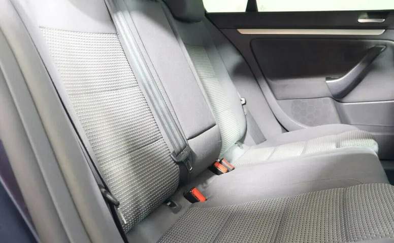 Volkswagen Jetta V