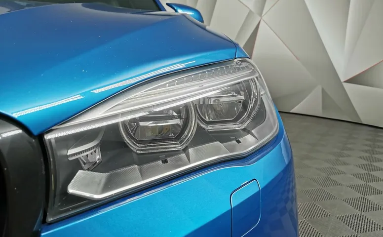 BMW X6 M 4.4 xDrive Steptronic (575 л.с.) Синий