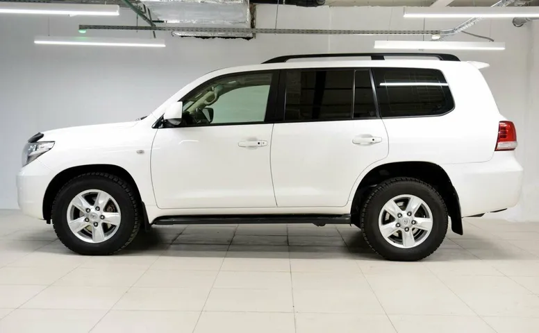 Toyota land cruiser 200 series