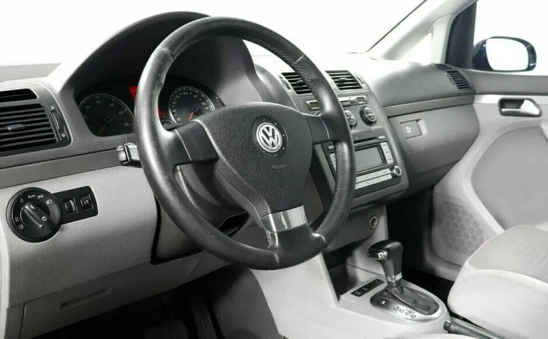 Volkswagen Touran 1.4 Робот