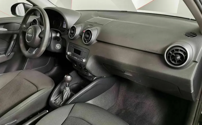 Audi A1 1.4 TFSI S-tronic (122 л.с.) Черный