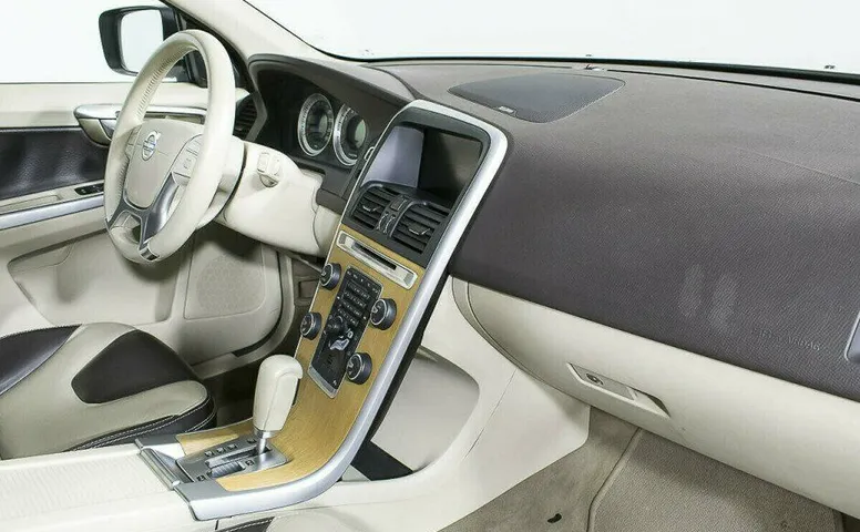 Volvo XC60 2.0 Робот