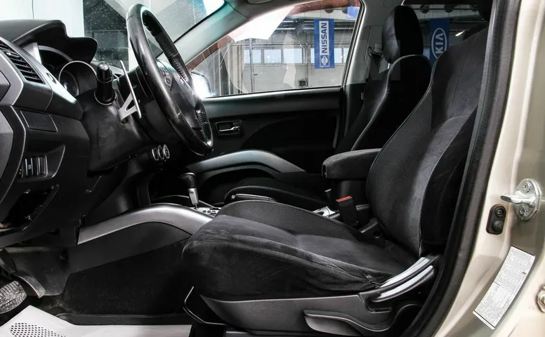 Mitsubishi Outlander, 2 поколение