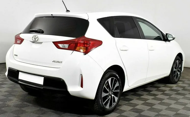 Toyota Auris II