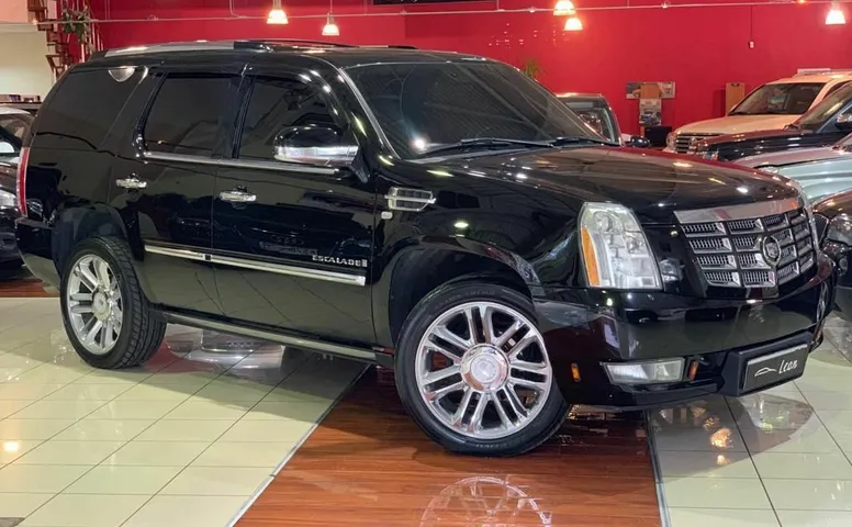 Cadillac Escalade III