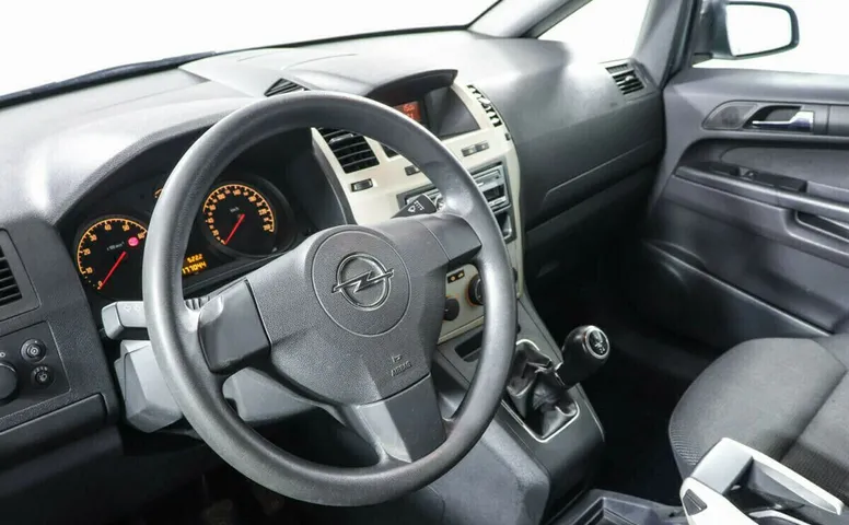 Opel Zafira B Рестайлинг