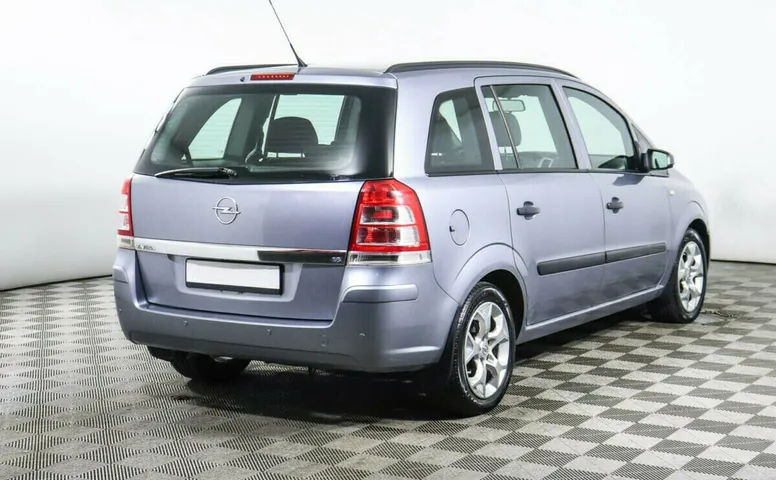 Opel Zafira B Рестайлинг