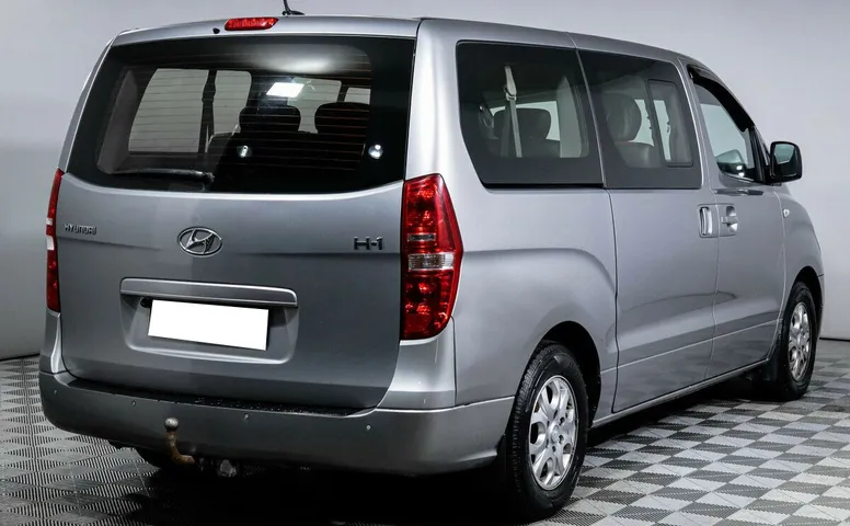 Hyundai H-1