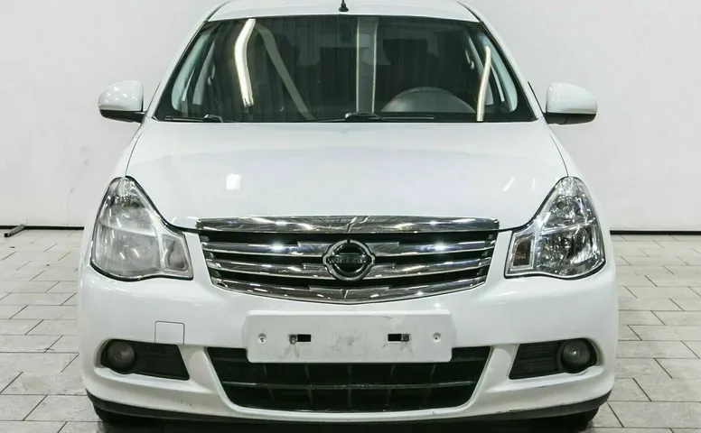 Nissan almera