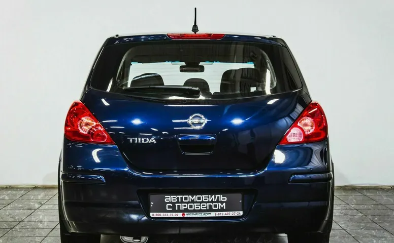 Nissan tiida