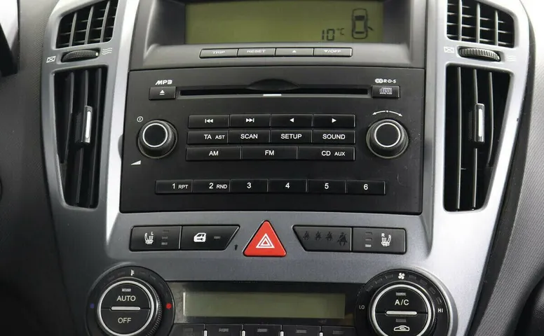 Kia Ceed I