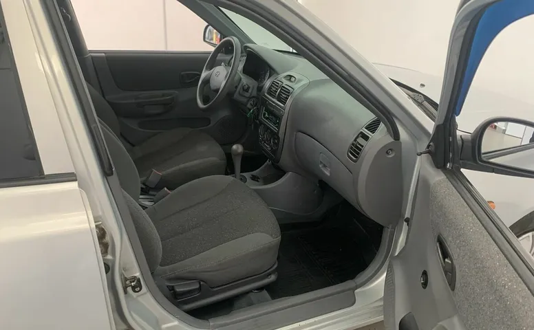 Hyundai ACCENT 1.5 AT (102 л.с.)