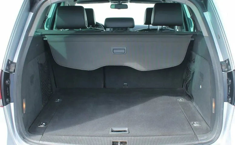 Volkswagen Touareg I Рестайлинг