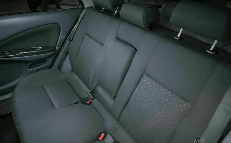 Nissan almera
