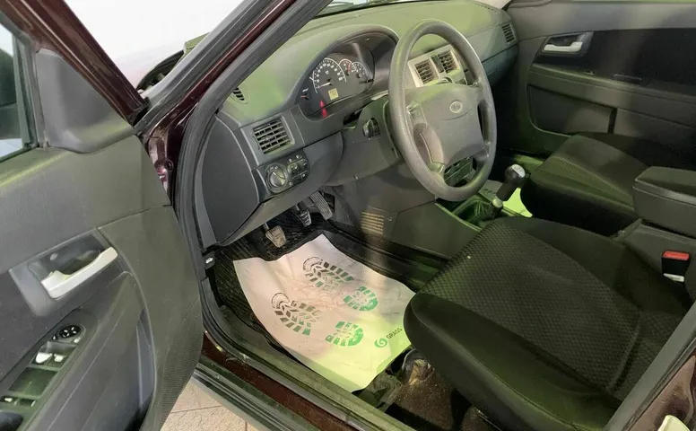 LADA (ВАЗ) 2170 1.6 MT (98 л.с.)