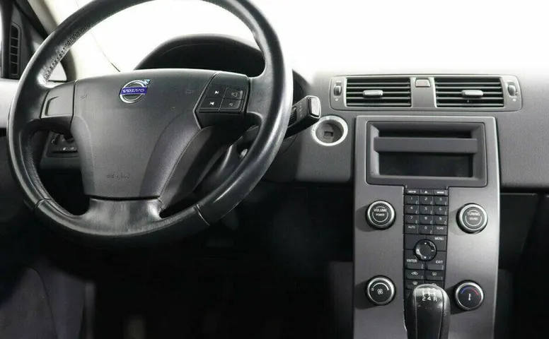 Volvo S40 1.6 Механика