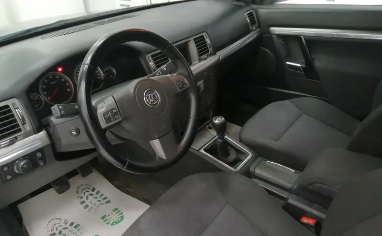 Opel VECTRA 1.8 AMT (140 л.с.)