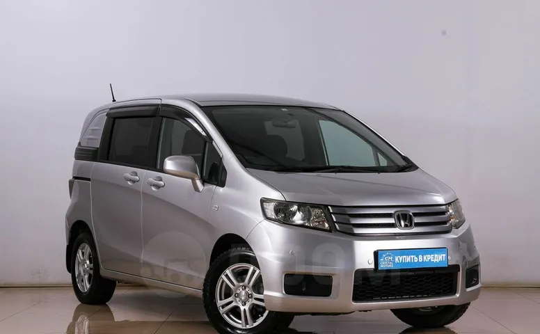 Honda Freed Spike, 1 поколение