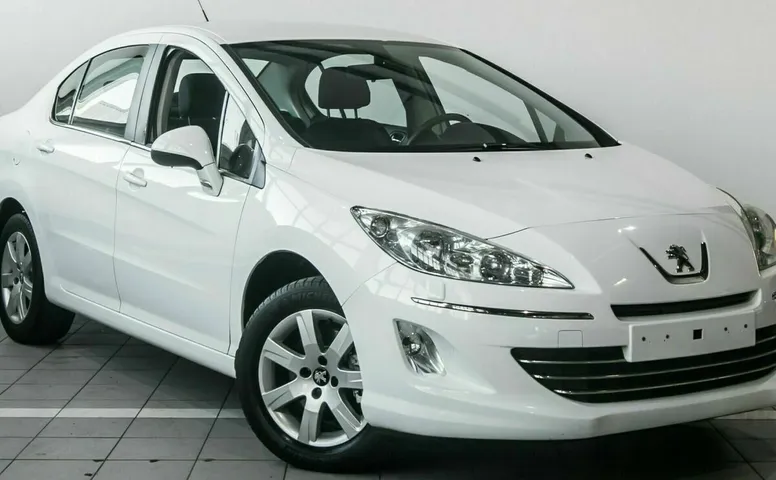 Peugeot 408
