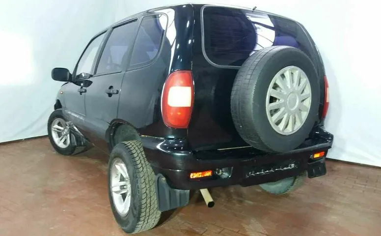 Chevrolet NIVA 1.7 MT (80 л.с.) 4WD