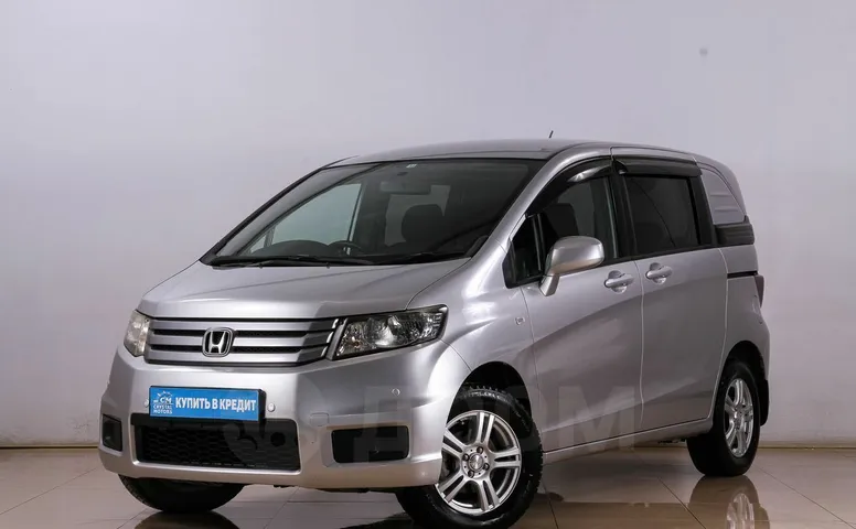 Honda Freed Spike, 1 поколение