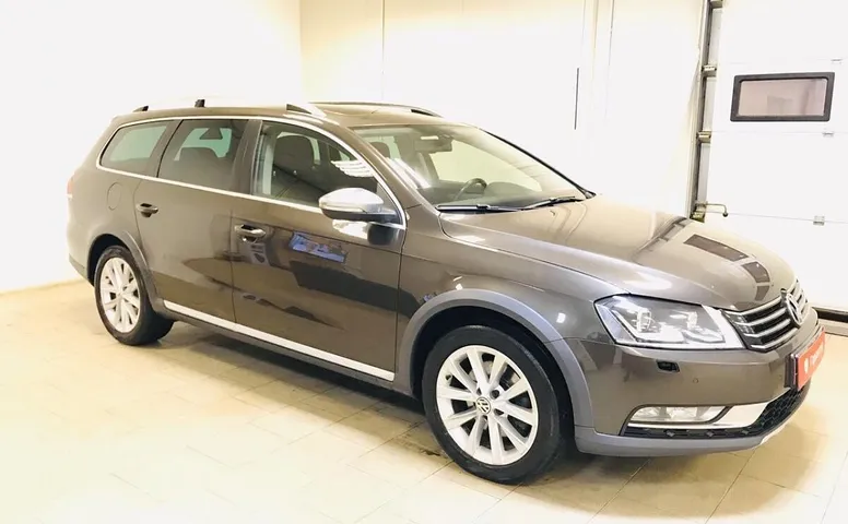 Volkswagen Passat Alltrack (B7)