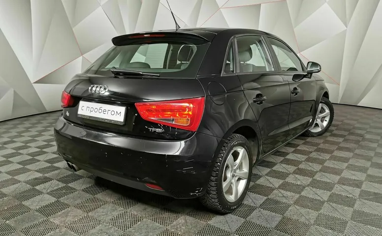 Audi A1 1.4 TFSI S-tronic (122 л.с.) Черный