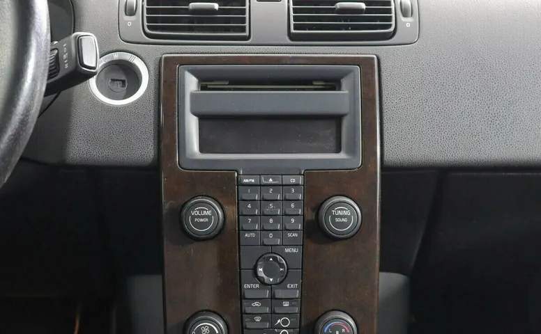 Volvo S40 II