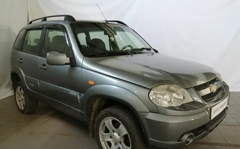 Chevrolet NIVA 1.7 MT (80 л.с.) 4WD
