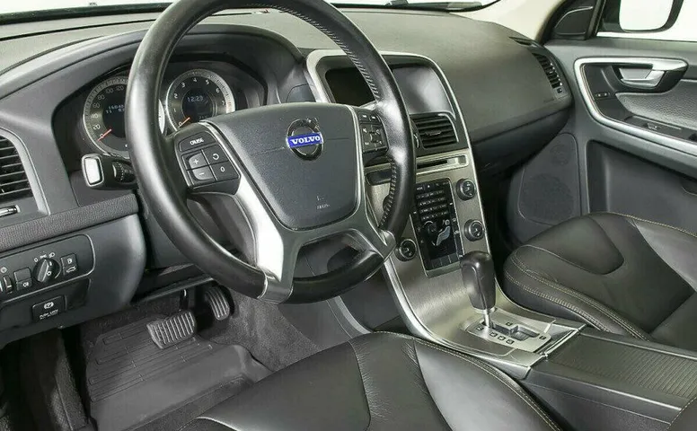 Volvo XC60 2.0 Робот