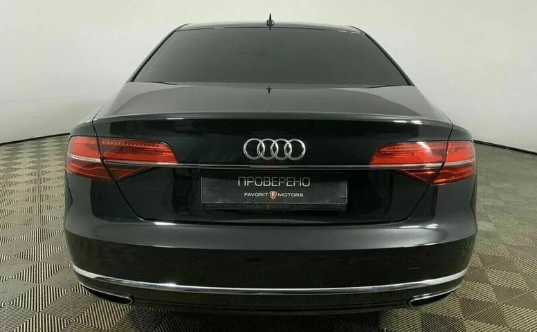 Audi a8