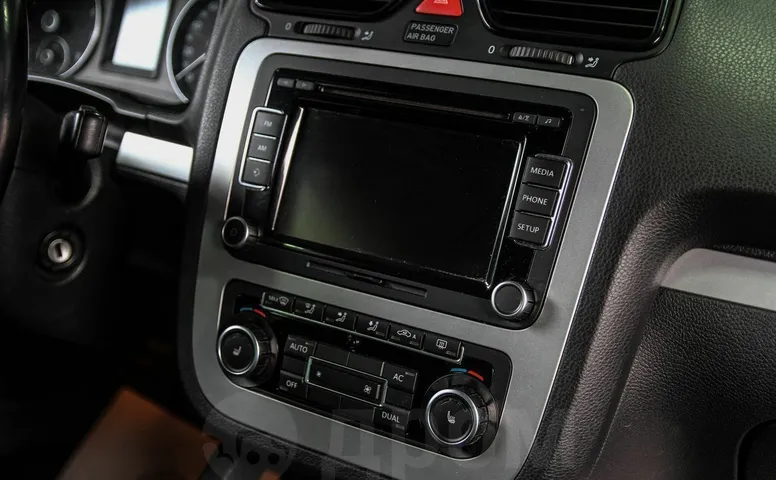 Volkswagen Scirocco, 3 поколение