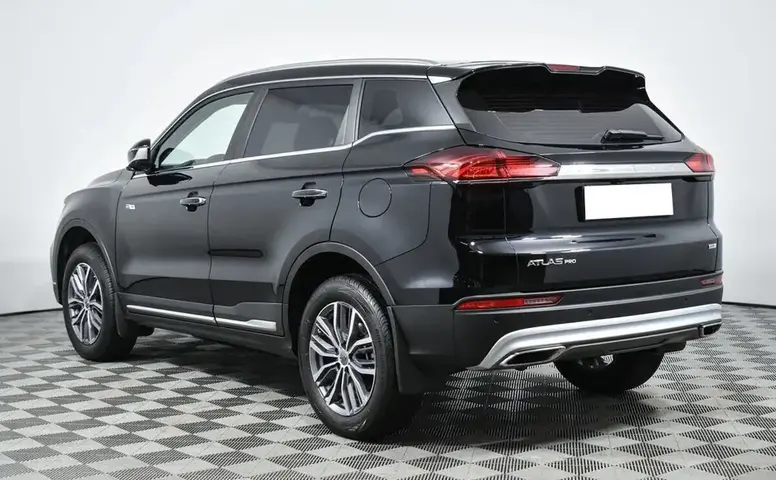 Geely Atlas Pro