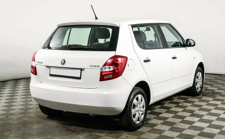 Skoda Fabia II Рестайлинг