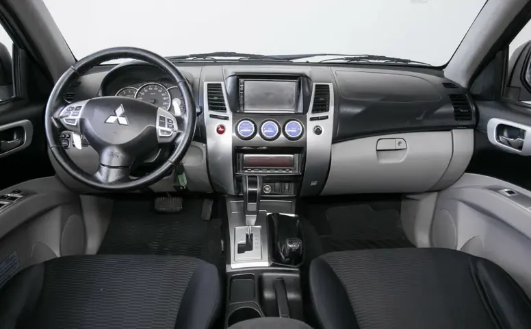 Mitsubishi Pajero Sport