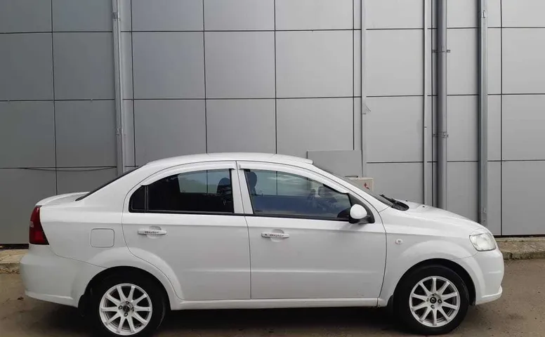 Chevrolet AVEO 1.4 MT (101 л.с.)