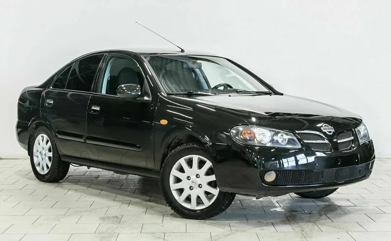 Nissan almera