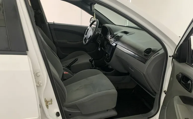Chevrolet LACETTI 1.4 MT (94 л.с.)