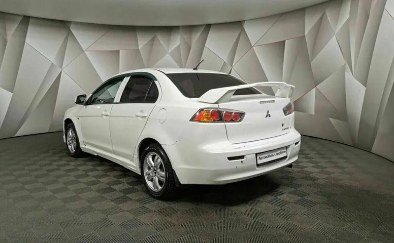 Mitsubishi lancer