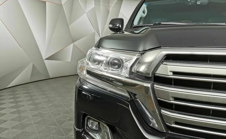 Toyota Land Cruiser 4.5 TD AT (249 л.с.) Черный