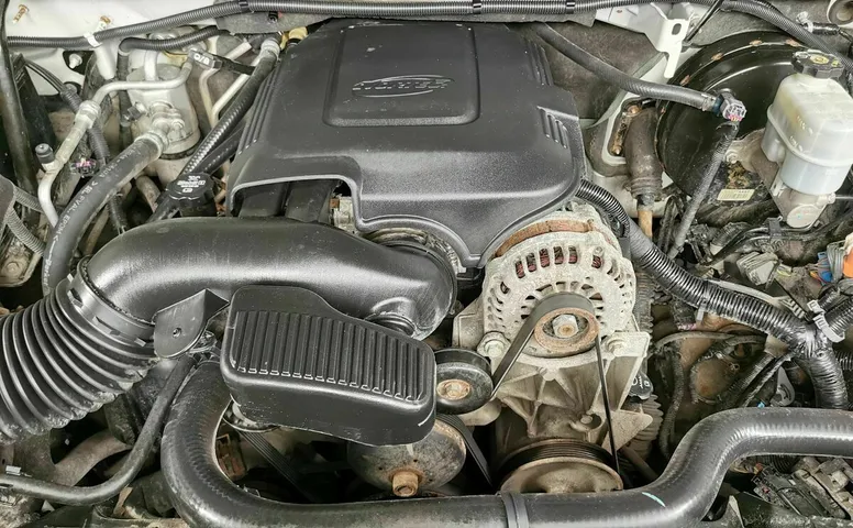 Cadillac Escalade 6.2 V8 АТ 4WD ESV (409 л.с.) Luxury ESV Белый