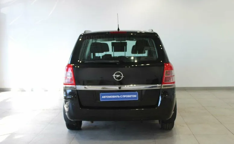 Opel Zafira B Рестайлинг