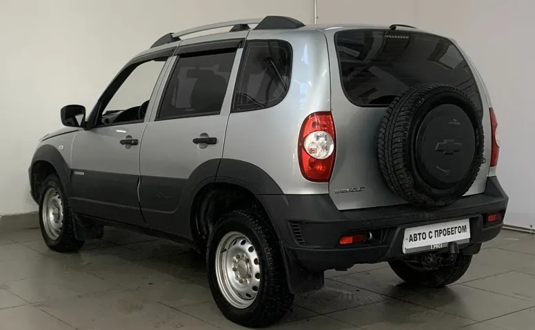 Chevrolet NIVA 1.7 MT (80 л.с.) 4WD